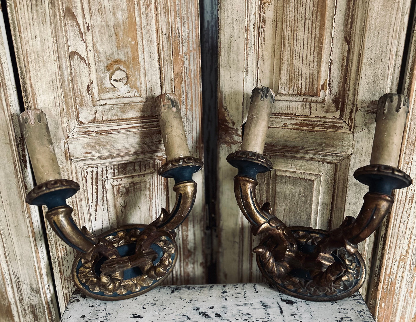 Pair of 1920s wall sconce lights.