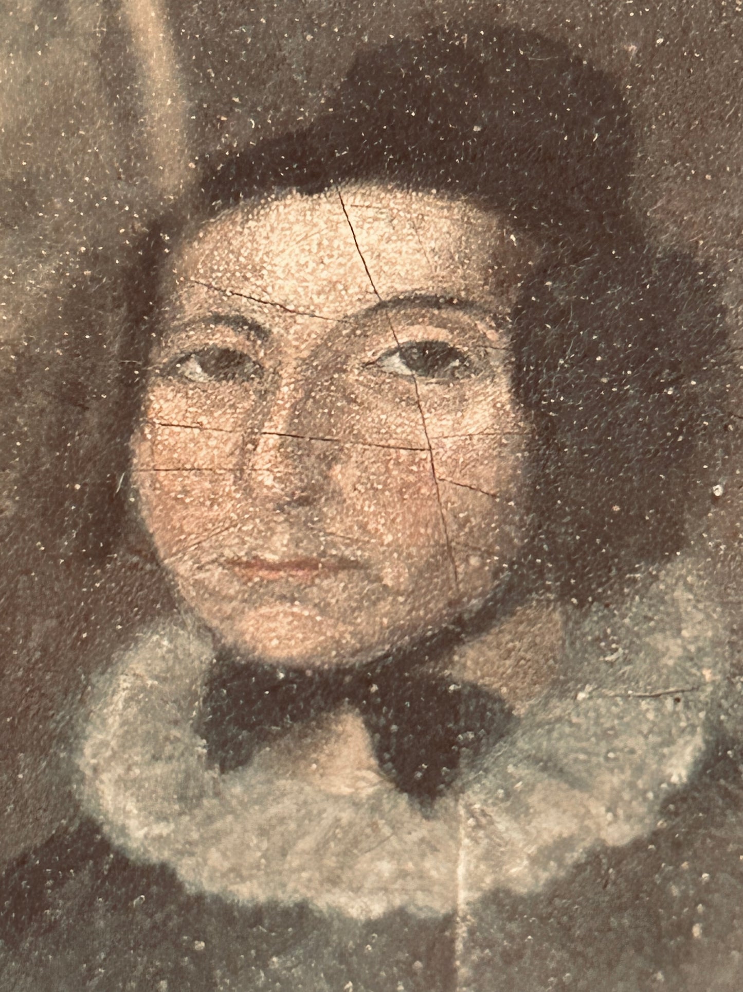 Antique picture of a Victorian lady with collar.