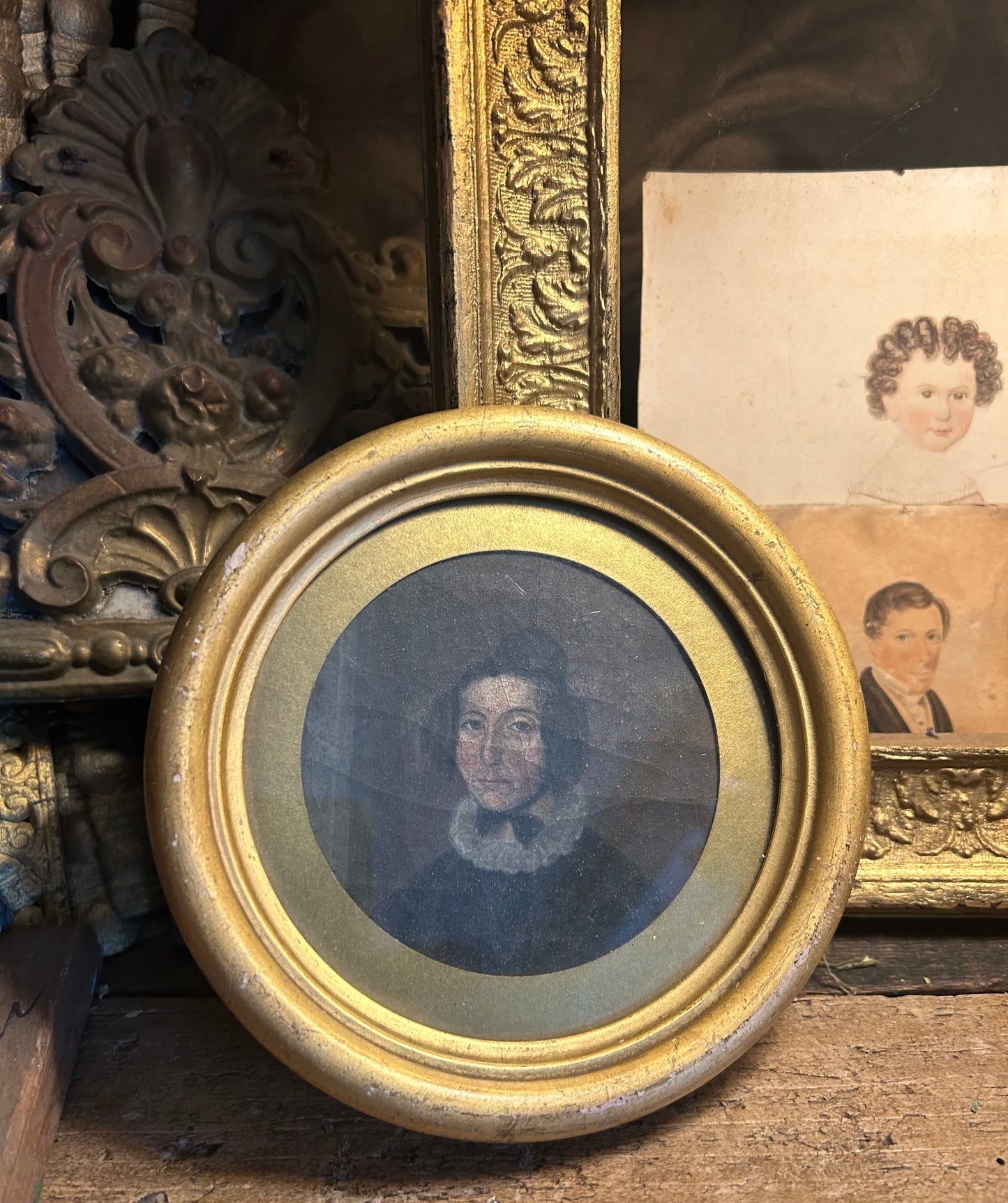 Antique picture of a Victorian lady with collar.