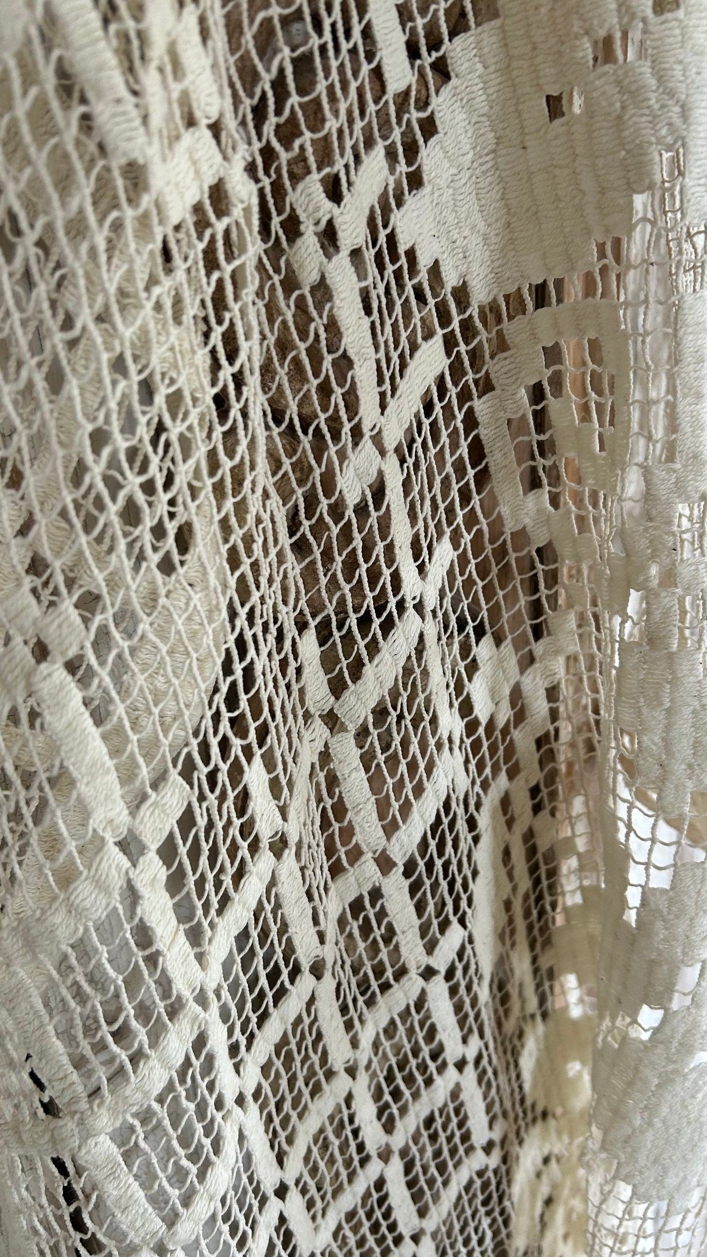 filet lace panel cantoniere