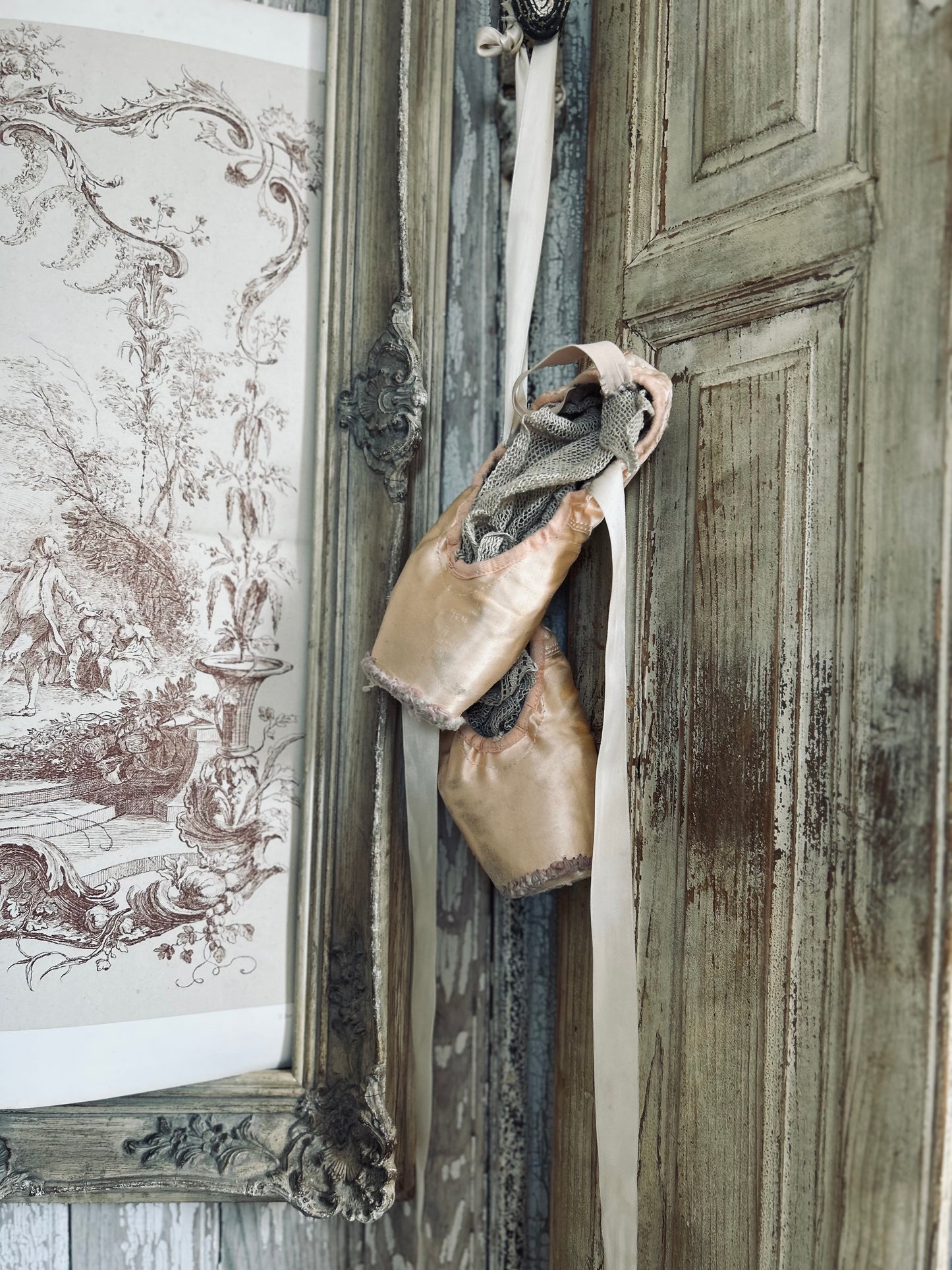 A pair of deliciously tatty old ballet pointes. (Pair 2.)