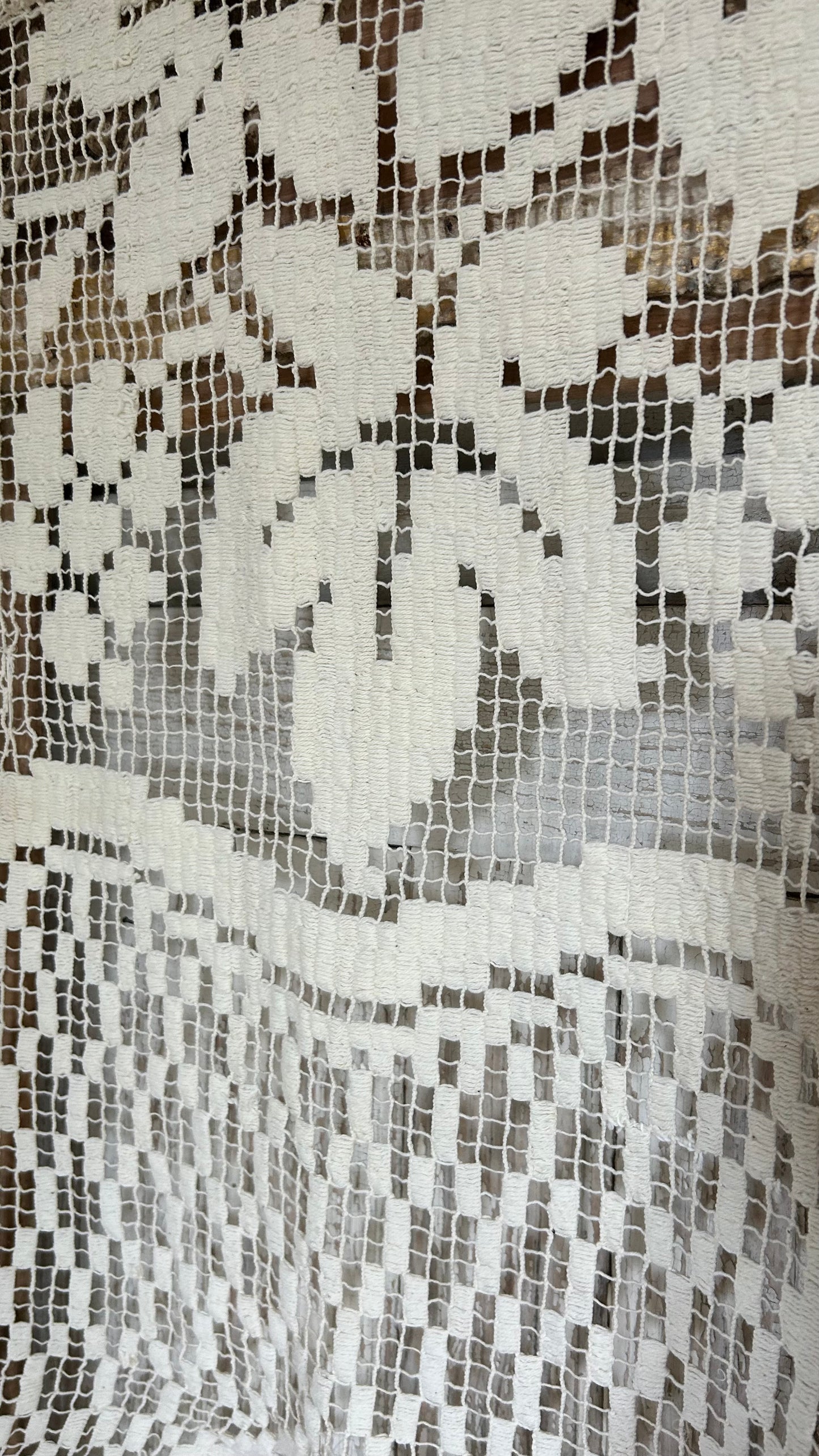filet lace panel cantoniere